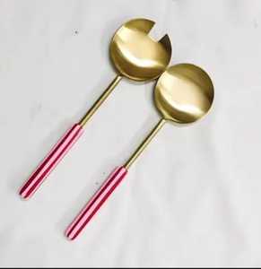 Ensemble de cuillères de service en métal et résine, vaisselle artisanale, idéal pour offrir, disponible à prix réduit - Product Image 2