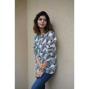 Camisa estilo chaqueta Zippy Zebra talla XS - Product Image 1