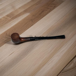 Pipa de Tabaco de Madera Ecológica Hecha a Mano con Acabado Lacado por Tradebyd - Product Image 1