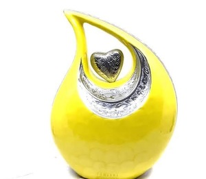 โกศดอกไม้สีเหลืองรูปทรงหยดน้ำตกแต่งด้วยลายผีเสื้อ โกศสำหรับบรรจุอัฐิผู้ใหญ่ โกศทรงหยดน้ำสวยงามสำหรับใส่เถ้ากระดูกผู้ใหญ่ - Product Image 4