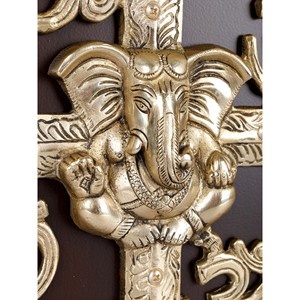 Décoration murale faite à la main de 12 pouces avec croix gammée en laiton, décorations murales spirituelles Om et Ganesha fabriquées en Inde - Product Image 2