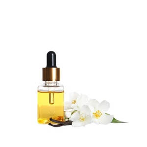 Extracto líquido de jazmín orgánico y puro 100% a precios a granel | Obtenga extracto líquido de jazmín de alta calidad a precio mayorista - Product Image 1