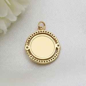 Collier ras du cou en argent sterling S925 plaqué or avec micro-pavé de zircon, pendentif délicat style rustique Reine Roi Roière - Product Image 4