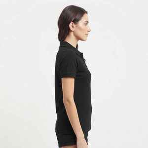 เสื้อโปโลผ้าฝ้ายปิเก้สีดำสำหรับผู้หญิง แขนสั้น สวมใส่สบาย ระบายอากาศได้ดี พิมพ์ลายตัวอักษรด้านหน้า - Product Image 4