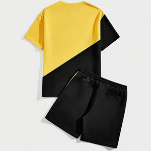 Conjunto de camiseta y pantalones cortos para hombre, diseño de tela suave, perfecto para viajes de verano, uso en el hogar y actividades al aire libre. - Product Image 3