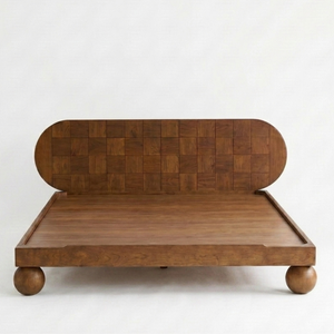 Base de Cama Contemporánea de Madera de Teca con Cabecera de Paneles Redondeados y Patas de Madera Esculpidas - Product Image 2