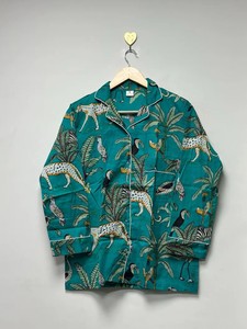 Conjunto de Pijama de Algodón Hecho a Mano con Estampado de Animales de la Selva - Product Image 2