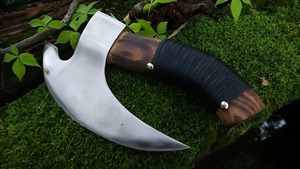 Edge Master Manufacture Hache à pizza artisanale de qualité industrielle avec lame en acier au carbone de 7 pouces et fourreau en cuir de 8 pouces - Product Image 5