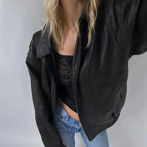 Chaquetas de Cuero Extra Grandes Totalmente Personalizables, Chaqueta de Cuero Real Estilo Motero Clásico para Mujer con Mangas Completas - Product Image 2