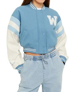 Veste universitaire en laine courte personnalisée pour femmes, style hip-hop, streetwear d'hiver avec manches en cuir brodées en chenille - Product Image 5