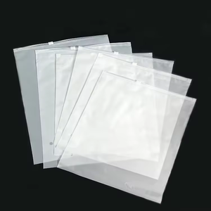 Bolsa de Polietileno de Alta Calidad con Logotipo Personalizado, Cierre Deslizante sin Bloqueo, Material Metálico Libre de Níquel, Colores Personalizados para Ropa Deportiva - Product Image 3