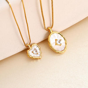 Collar con Colgante de Corazón Chapado en Oro de 14K para Mujer, con Diamante de Corte Brillante Redondo Cultivado en Laboratorio, Estilo Romántico para Regalo - Product Image 4