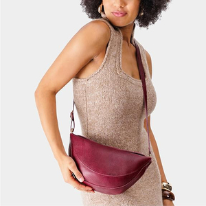 Sac bandoulière en cuir véritable pour femme, avec sangle arquée amovible, fermeture éclair, style minimaliste - Product Image 3