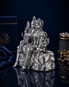 Idole de Shiva Parivar en argent oxydé plaqué 999 de Jaipur Metals |   Statue hindoue 100% en laiton |   Décoration de la maison pour Diwali | - Product Image 6