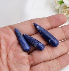 52,20 carats Sodalite rose naturelle taille poire, 3 pièces, gouttes simples percées sur le côté, pierre précieuse en vrac pour la fabrication de bijoux fins - Product Image 1