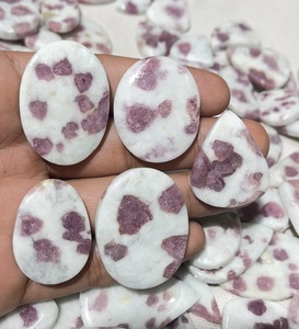 Lot de tourmaline rose naturelle en gros, pierres de tourmaline et quartz faites à la main de formes et tailles variées pour la fabrication de bijoux - Product Image 1