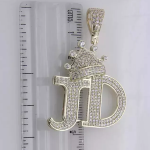 Pendentif en argent plaqué avec initiale JD, couronne classique pour enfants, diamant rond de 3 carats - Product Image 2