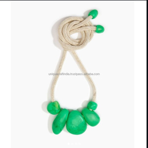 Collar con Colgante de Cuentas de Resina Hechas a Mano al por Mayor para Mujer, de Moda para Bodas y Fiestas, Artesanía Única de la India, ¡Gran Venta! - Product Image 1