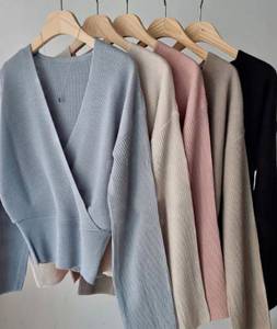 Pull en tricot jacquard à col en V pour femme, manches longues, légèrement extensible, décontracté, doux, minimaliste, haut d'automne - Product Image 5