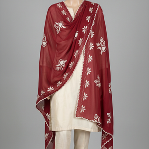 Pañuelo de poliéster voile transpirable con bordado floral de diamantes de imitación en colores mezclados, chal islámico de moda de verano con flores grandes, económico. - Product Image 4