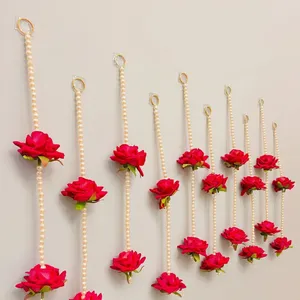 Guirnalda Colgante de Perlas y Rosas Rojas con Gancho de Succión, Decoración de Pared para Bodas y Hogar, Diseño Moderno, Ecológico y Hecho a Mano - Product Image 2