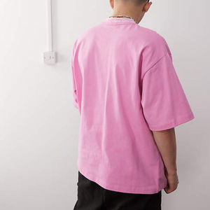 Camiseta Unisex Personalizada 2026, 100% Algodón Tejido, Diseño Personalizado con Relieve, Ropa Urbana para Hombre, Logotipo Personalizado, OEM, Marca Privada de Alta Calidad - Product Image 2