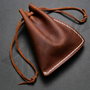 customized leather dice pouch for DND dice games in high class leather in cheap prices - Product Image 5
