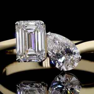 Anillo Toi et Moi con Esmeralda Cultivada en Laboratorio y Diamante Corte Pera para Mujer, Oro Sólido de 14K, Regalo de Compromiso Moderno para Novias - Product Image 5