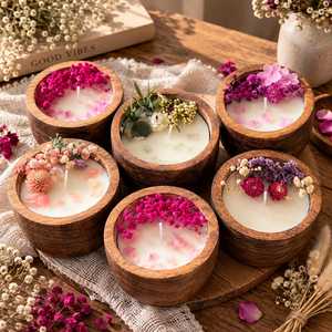 Bougie artisanale en pot de bois avec fleurs séchées naturelles, parfum floral, durée de combustion de 20 à 40 heures, parfum d'ambiance rustique pour la maison, centre de table - Product Image 5