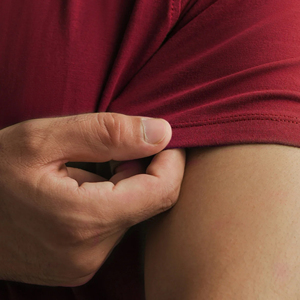 T-shirt de haute qualité 180 g/m² 100 % coton uni vierge pour hommes – Vente en gros à bas prix, meilleure qualité - Product Image 5