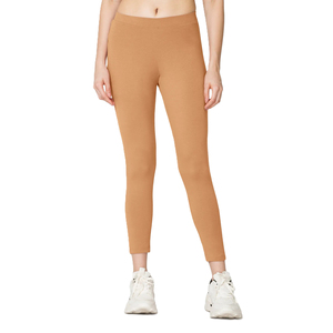 Leggings Deportivos Transpirables para Mujer con Lavado Ácido, Ropa de Gimnasio Premium, Fabricante de Ropa Deportiva Personalizada, Leggings de Fitness con Lavado Ácido para Mujer - Product Image 5