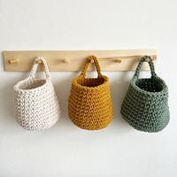 Kleine hangende gehaakte katoenen jute wollen opbergmand - milieuvriendelijk modern design keuken wandplantenhouder aanpasbaar gemaakt