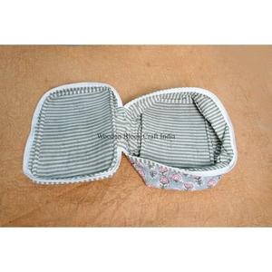 Hand Block Printed cotton Quilted vanity set With Zip Closure Floral Printed Cotton Fabric Bag for Women Cosmetic Bag Set - Product Image 5