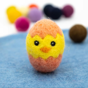 ของตกแต่งอีสเตอร์รูปไข่ลูกเจี๊ยบสีเหลืองทำมือจากผ้าสักหลาดและไหมพรม  ของประดับตกแต่งรูปนกขนาดเล็ก  ของตกแต่งพวงมาลัยจากผ้าสักหลาดสำหรับเด็ก - Product Image 1