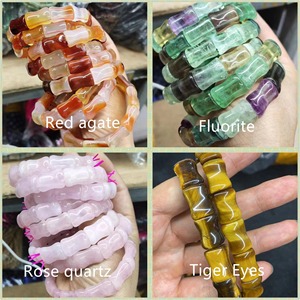Pulseras de Resina para Vendedores Online, Pulseras de Resina de Calidad para Comercio Electrónico, Pulseras de Resina con Acabado Liso, Precio de Fábrica al por Mayor - Product Image 4