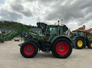 Tracteur agricole Fendt 724 Vario Profi+ 2018 - Achetez maintenant / Tracteur Fendt 724 Power Plus 2018 d'occasion en bon état - Achetez maintenant - Product Image 2