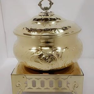 Les réchauds à buffet sont disponibles en différentes formes et designs, y compris les modèles ronds, rectangulaires, à couvercle rabattable et à couvercle relevable. - Product Image 2