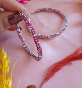 Atractivos Pendientes de Aro Étnicos de Latón Plateado con Moissanita de Primera Calidad para Mujer, Colección para Fiestas y Bodas - Product Image 5