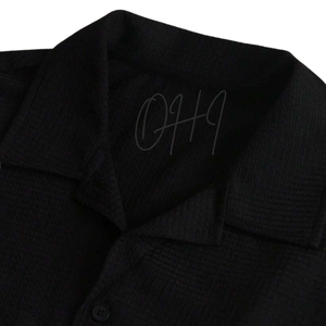 Chemise Homme Premium Noire Texturée à Manches Classiques – Qualité Supérieure, Personnalisable, Décontractée, Boutonnée, Tendance Minimaliste, Mode Estivale - Product Image 3
