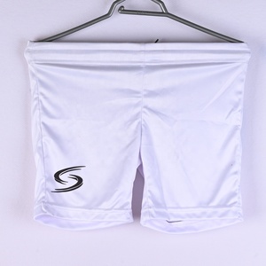 Uniforme de fútbol personalizado de alta calidad para niños Logo personalizado Impreso Poliéster Jersey Shorts Set con nombre personalizado - Product Image 5