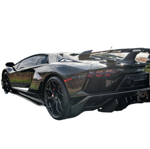 Supercar Exotique Haute Performance 2024 Coupé 2 Portes Moteur Type V12 Boîte Automatique Kit Aéro Carbone Pneus R18 Noir Gauche - Product Image 2