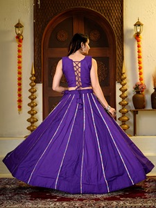 Ensemble Lehenga Traditionnel Indien Violet pour Femme, en Coton, Longueur Ras du Sol, Coupe Ample, Robe Ethnique, Protection Solaire pour Adultes - Product Image 3