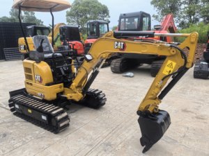 รถขุดตีนตะขาบขนาดเล็ก Caterpillar 301.5/302/302.7D มือสอง พร้อมเกียร์ แบริ่ง มอเตอร์ เครื่องยนต์ ปั๊ม รุ่นปี 2024 ได้รับการรับรองมาตรฐาน CE - Product Image 6