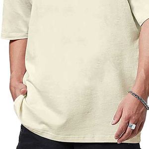 Camiseta de Lujo Personalizada de Estilo Urbano, Corte Regular, Lisa, de Alta Calidad, 100% Algodón Tejido, Manga Corta, con Letras, para Hombre - Product Image 6