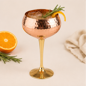 Copa de Vino de Cobre Puro Hecha a Mano de Lujo con Soporte de Latón Ornamentado, Diseño Martillado Vintage, Copa de Cóctel para Bodas y Bar en Casa - Product Image 2
