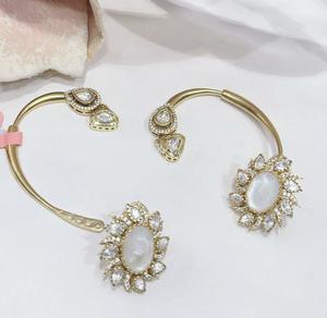 ต่างหูทองเหลืองคุณภาพสูง ดีไซน์น่ารัก ประดับเพชรซิร์คอนระยิบระยับ สามารถถอดออกได้ เหมาะสำหรับงานเลี้ยงตอนเย็น แฟชั่นทันสมัยสำหรับผู้หญิง - Product Image 4