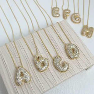 Nouveau pendentif alphabet A-Z exagéré en or 10 carats avec diamants brillants de 2,60 carats cultivés en laboratoire, pendentif unisexe personnalisé - Product Image 1