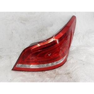 Equus 2011-2013 Feu arrière droit complet d'occasion OEM 924023N000 - Product Image 2