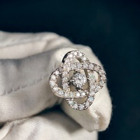 Anting Perak Sterling 925 Motif Bunga Elegan GRA D Warna Moissanite Buatan Pabrik Langsung Berkualitas Tinggi Lulus Uji Diamond Tester