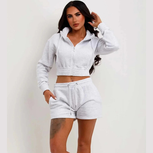 Ensemble haut court à capuche et short gris pour femmes grandes tailles, tenue décontractée d'été, en coton tricoté uni, longueur au-dessus du genou, coupe classique - Product Image 6